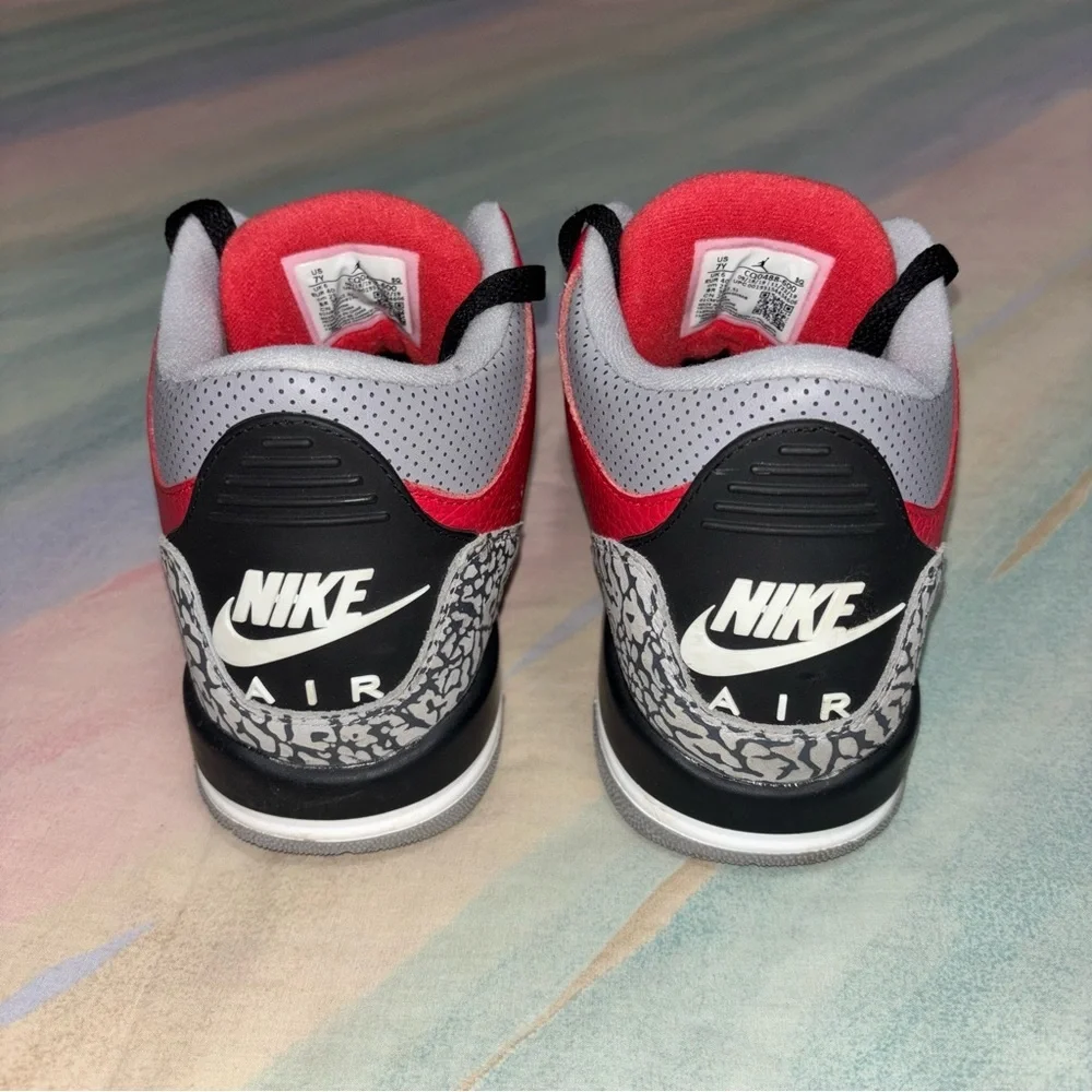 Nike Air Jordan 3 Retro SE (GS) ‘Unite’ Fire Red Cement Grey CQ0488-600 Size 7Y
